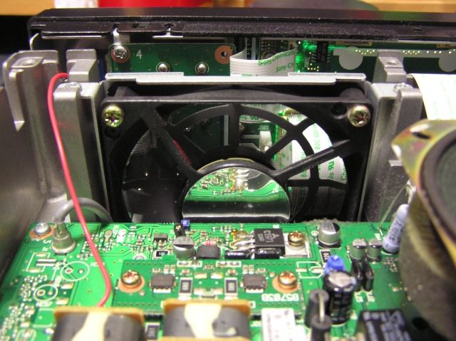 ICOM IC-7400 FAN常時低速回転改造 : JHGのブログ ICOM IC-7400 FAN常時低速回転改造 : JHGのブログ