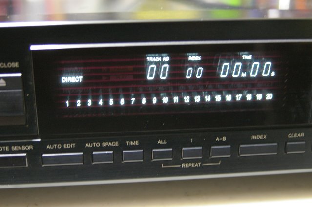 DENON DCD-1600 CDトレイ開閉ができない : JHGのブログ DENON DCD-1600 CDトレイ開閉ができない : JHGのブログ
