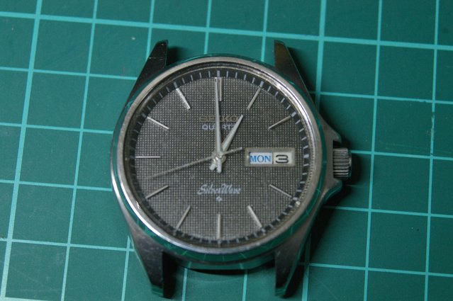 SEIKO SUPERIOR 9983-7000メンズ時計電池交換しても動かない SEIKO SUPERIOR 9983-7000メンズ時計電池交換しても動かない