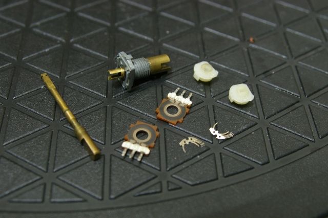 KENWOOD TR-751D 周波数のふらつき : JHGのブログ KENWOOD TR-751D 周波数のふらつき : JHGのブログ