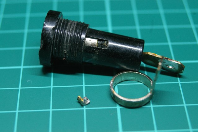 DAIWA SS-606 電源が入らない : JHGのブログ