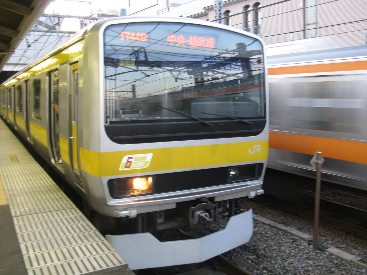 642d6ab8.jpg