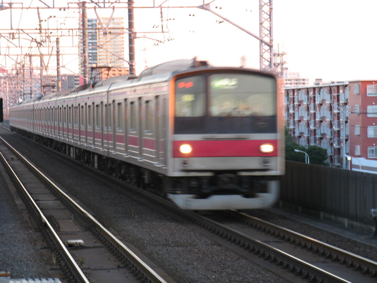 京葉線撮影地 検見川浜駅 本庄車両センター 超特快の雑記帳
