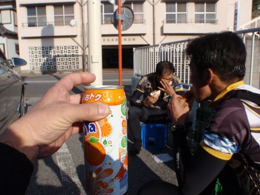 https://livedoor.blogimg.jp/js1ktr/imgs/2/2/22ce7565.jpg