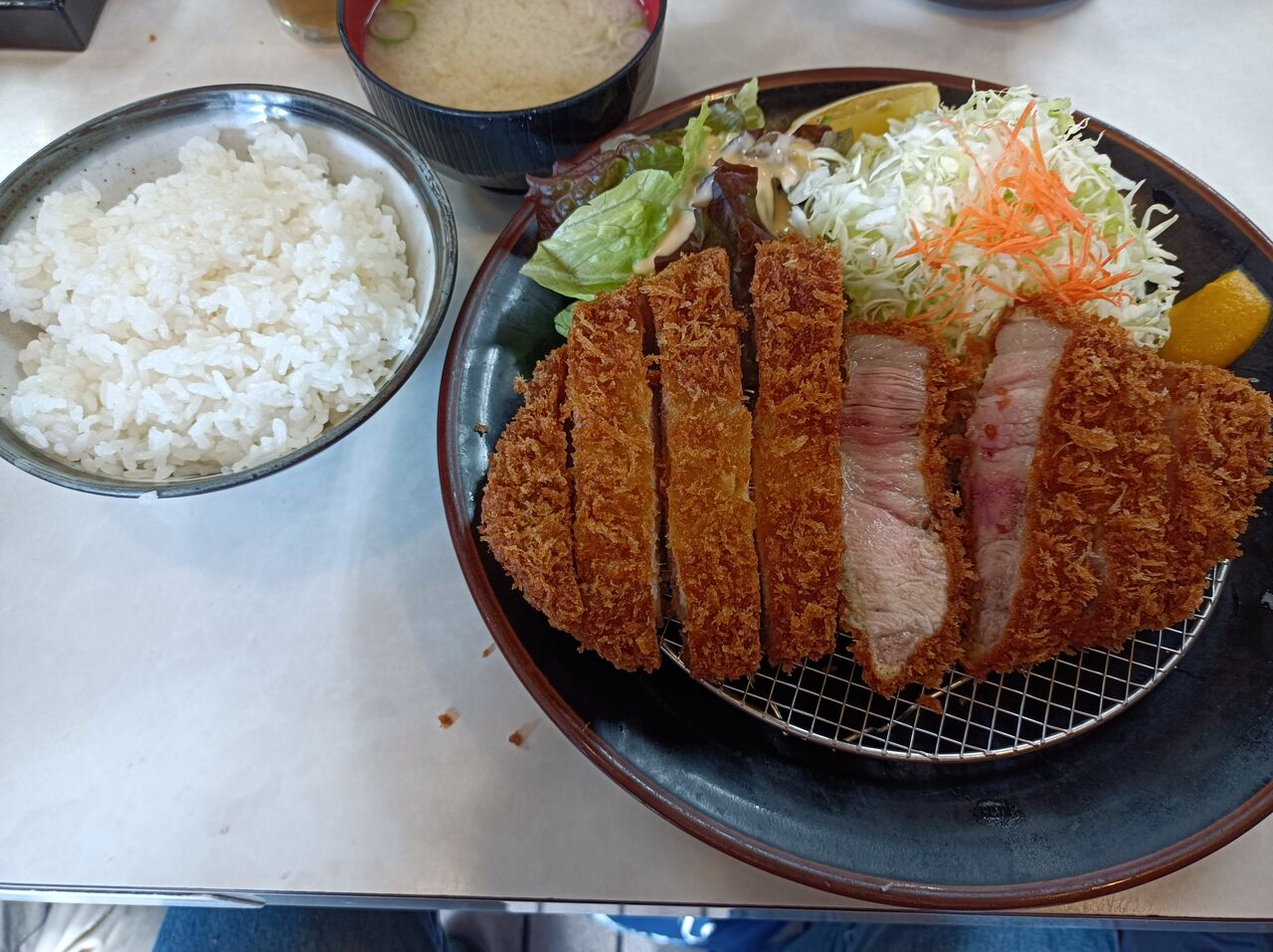まるやま食堂 蒲田 トンカツノススメ