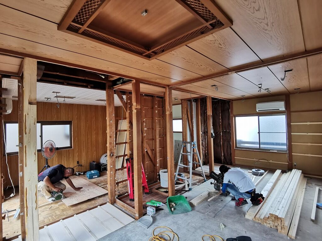 昭和時代の和室を快適な洋室に 素敵 快適 エコリフォームはこちら 住電工房maru