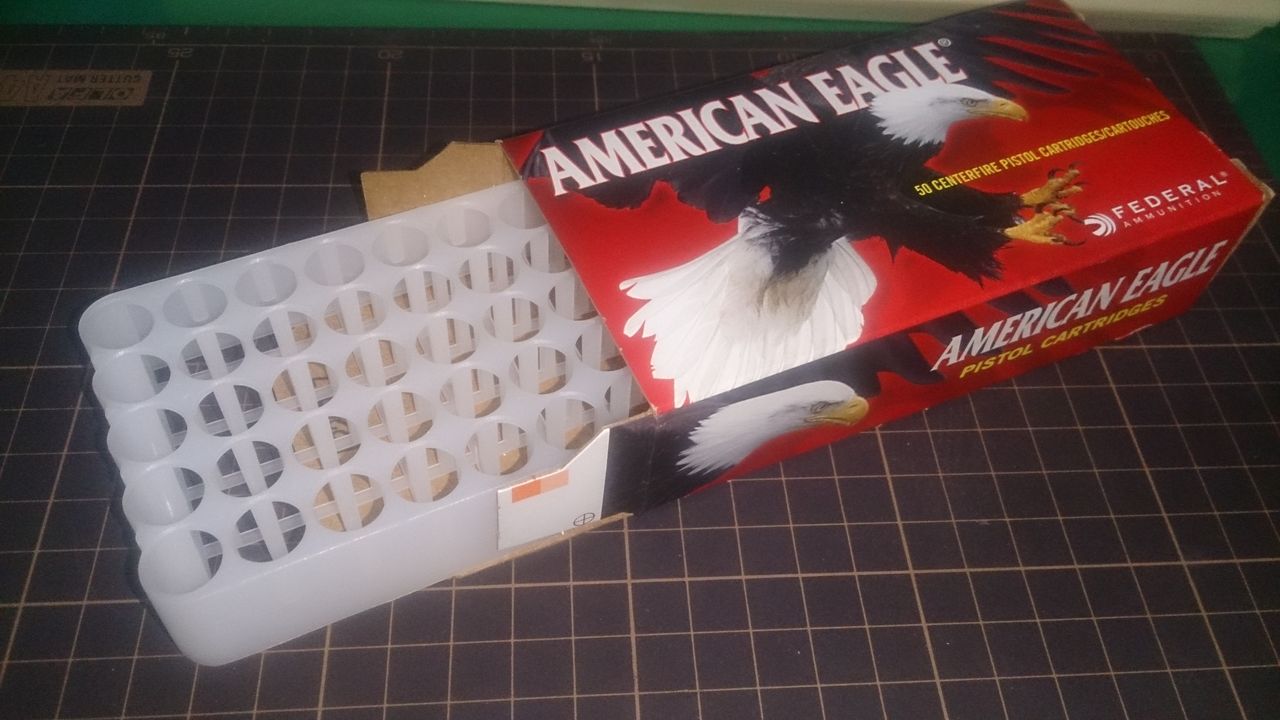 American Eagle 空箱 AMERICAN EAGLE 9mm弾紙箱 : 82'Dogs