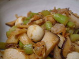 にんにくの茎とエリンギとあさりの炒め物