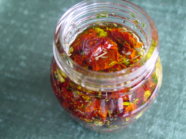 Oiled Semi-Dryed Tomatos