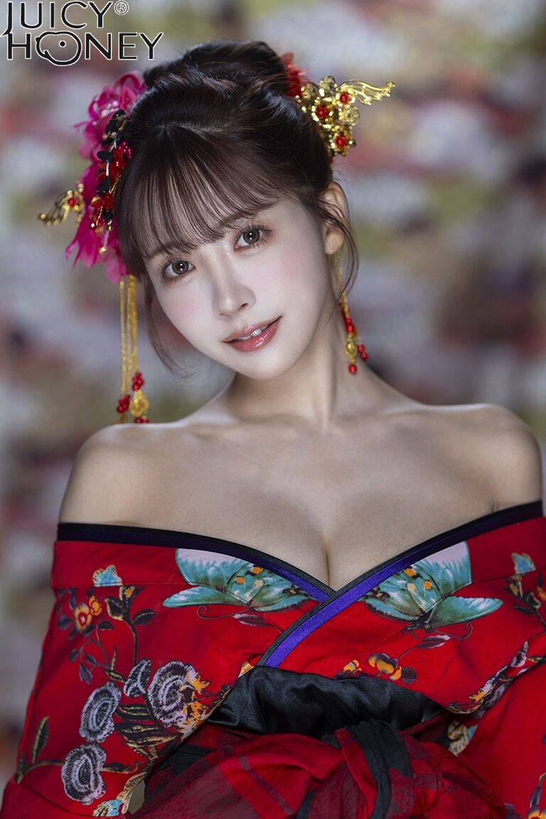 History- HONEY 直筆サイン入りシャドーボックスブックレット！6月29日 