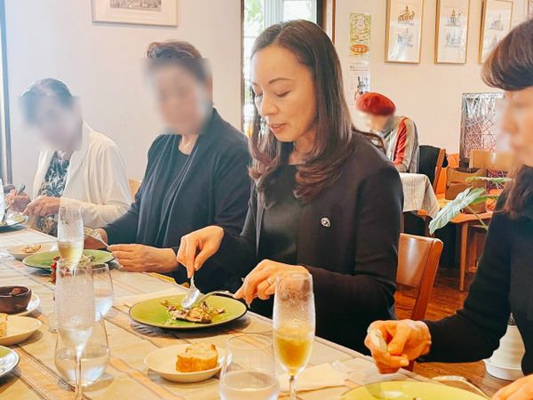 s�ܤ������������������ᥪ�ơ��֥�ޥʡ� (11)