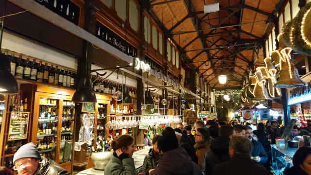 18新年 スペイン周遊旅行39 マドリードを代表するフードコート サン ミゲル市場でピンチョスやワインを楽しむ エレガントlife Styleコンシェルジュ エレガントスタイル研究家 砂田ちなつのエレ女日記 18新年 スペイン周遊旅行39 マドリードを代表するフードコート サン ミゲル市場でピンチョスやワインを楽しむ エレガントlife Styleコンシェルジュ エレガントスタイル研究家 砂田ちなつのエレ女日記