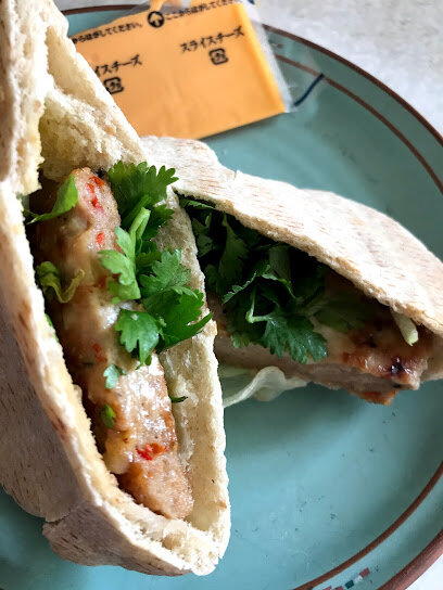 キャロライナリーパー入りチキンハンバーグ いたばし区のばら