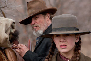 コーエン兄弟の最新作『トゥルー・グリット』が、公開3週目にして首位を奪還!c2010 PARAMOUNT PICTURES. All Rights Reserved.