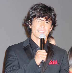 「悪の教典-序章-」伊藤英明にハスミン・コール! でも映画を観たら…気軽に呼べなくなる?!
