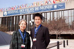 映画『わが母の記』で第35回モントリオール世界映画祭に参加した樹木（左）と原田