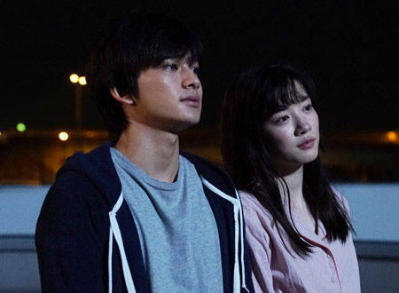 君は月夜に光輝く