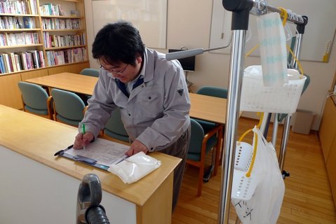 �ݽ�����Ĺ