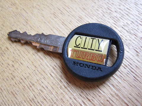 �ۥ�����ƥ������ܤθ�