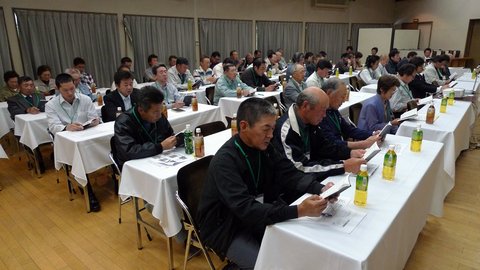 �����϶����