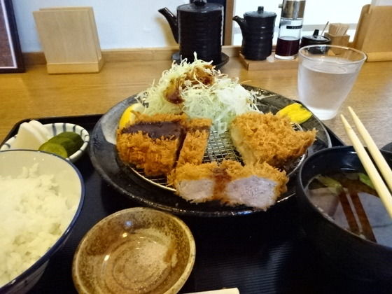 グルメの部屋 38 とんかつ武信 ルール違反の柔らかさを持つ代々木上原商店街のヒレカツ定食 グルメ三昧