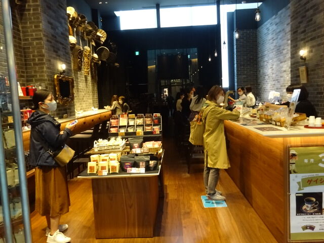 グルメの部屋(4077)サザコーヒー KITTE 丸の内店 東京駅直結の郵便局ビルKITTEに入っている本店は茨城県のひたちなか市の本格的な ...