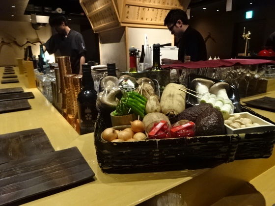 グルメの部屋 2502 とりゃ幸 忘年会には最適の今年初ミシュラン東京ビブルグルマンに選ばれた銀座のオシャレな焼き鳥店 グルメ三昧