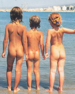 three_girls01