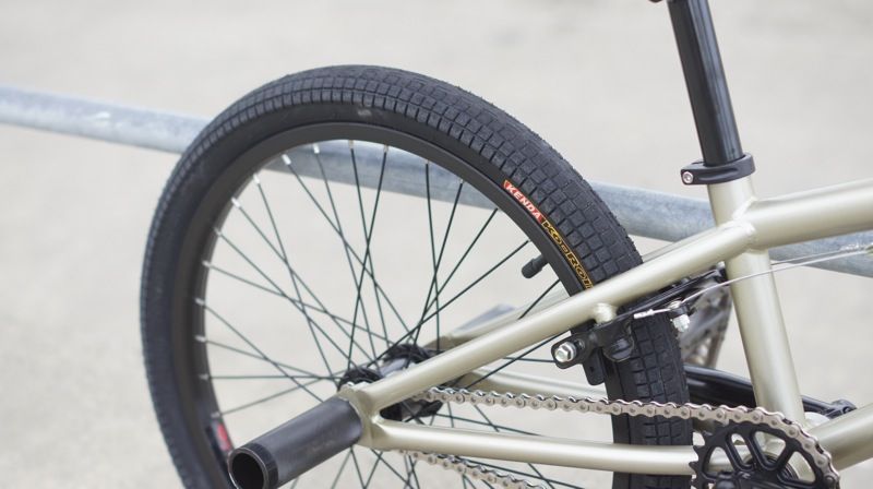 レビュー「Motel works / Aux Ver.2」 : BMXライダー/岡山 潤 日記