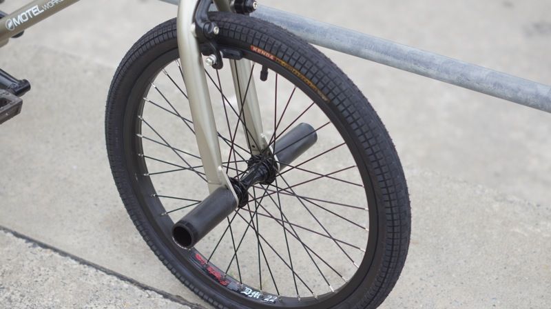 レビュー「Motel works / Aux Ver.2」 : BMXライダー/岡山 潤 日記