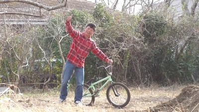 04)