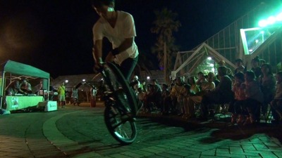43)