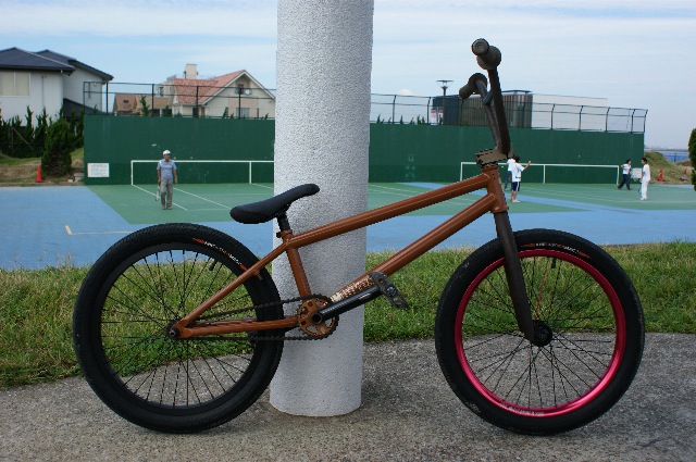 自転車　BMX 20”KHE BIKES PREMIUM MAC2 BLK 2本 自転車 BMX 20”KHE BIKES PREMIUM MAC2 BLK 2本 2本売りBMX 20”KHE