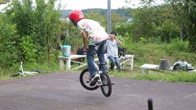 22)