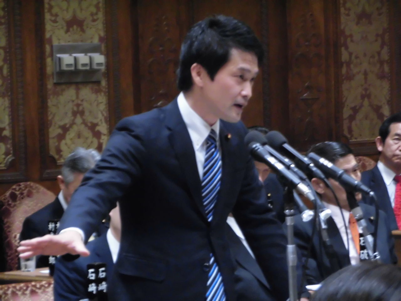 権力は腐敗する 絶対的権力は絶対に腐敗する ささき隆博 公式ホームページ