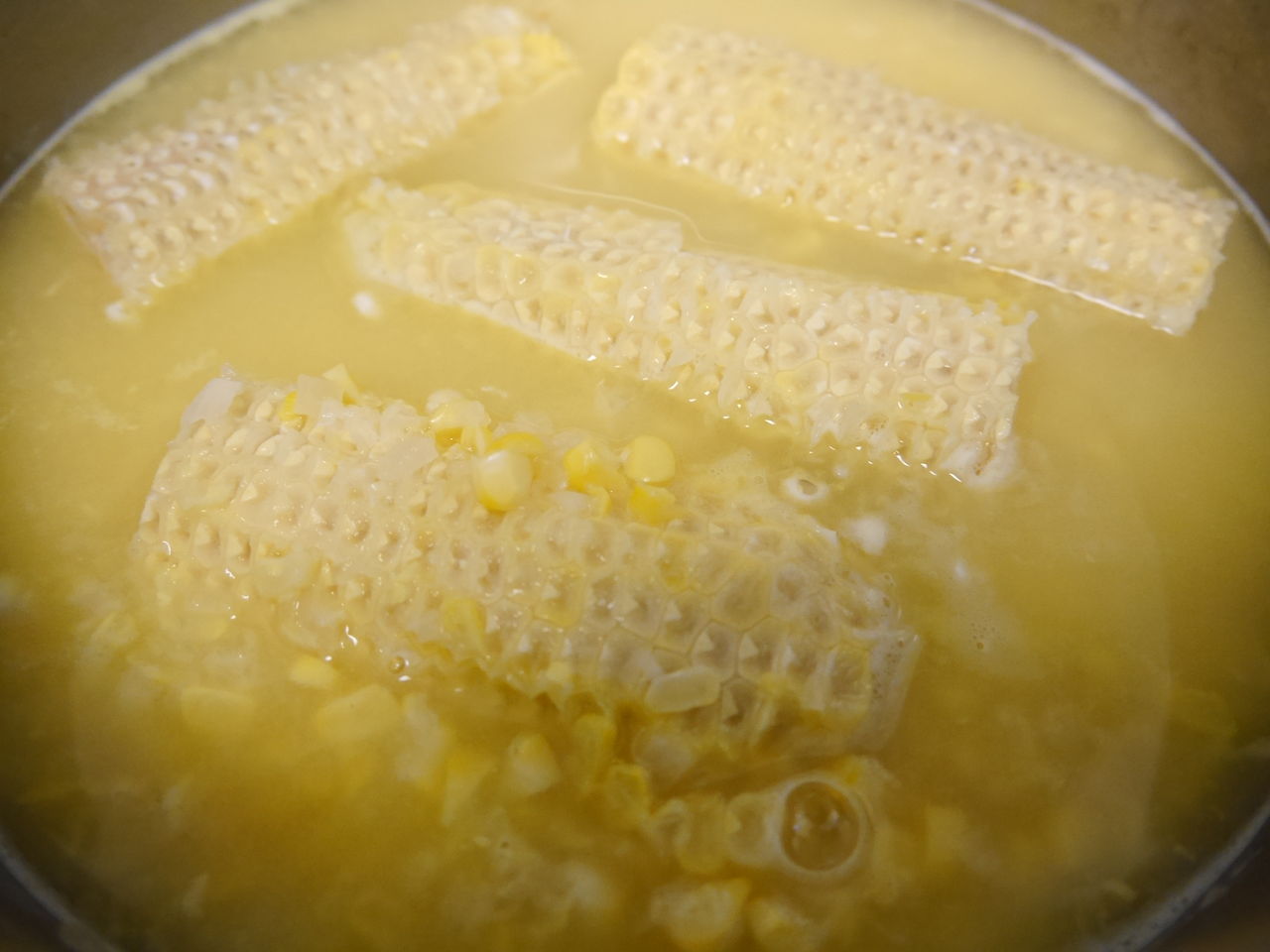 さらっと暑い日にぴったり とうもろこしの冷製スープ J S Kitchen