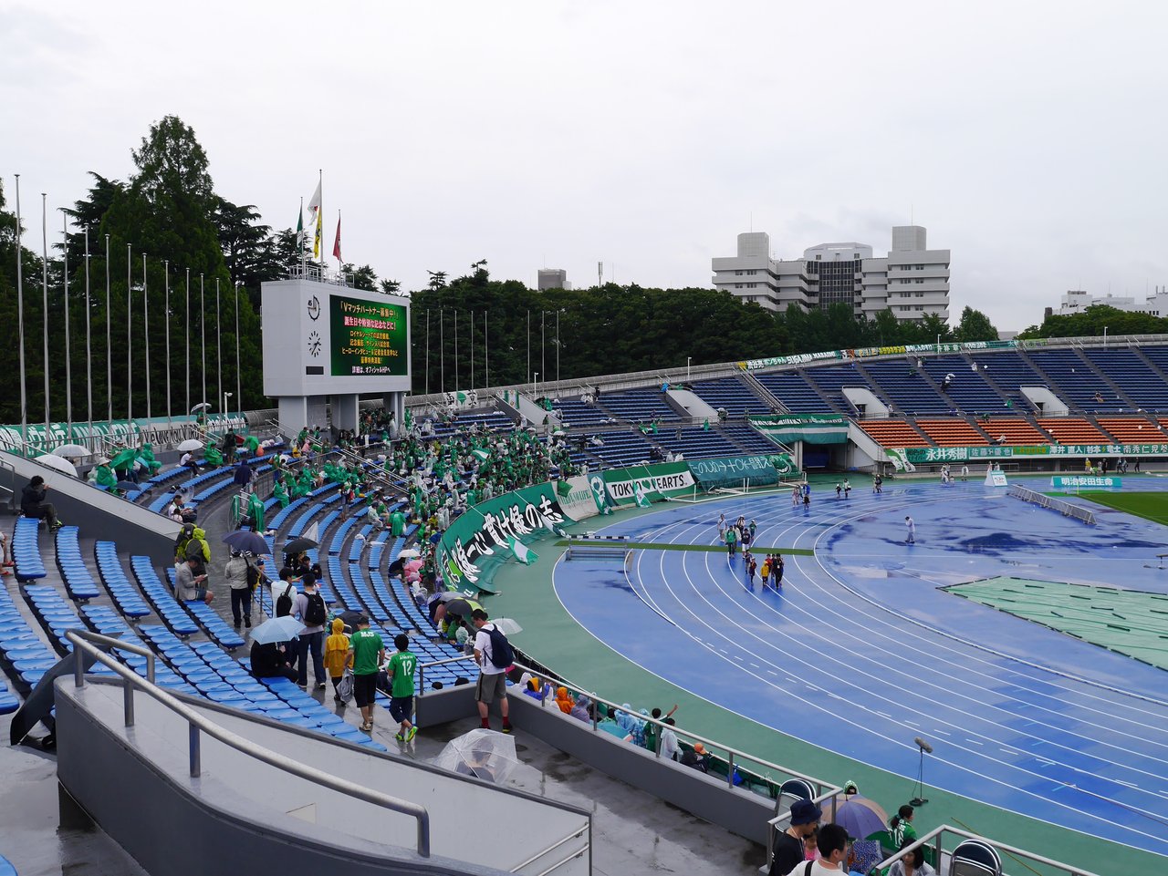 駒沢オリンピック公園総合運動場陸上競技場 球場放浪記