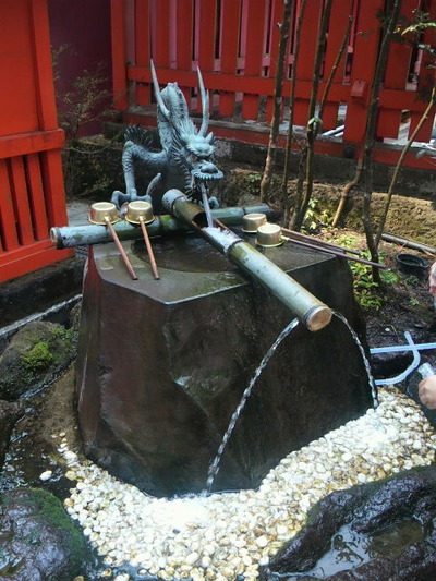 06.龍の口から水が