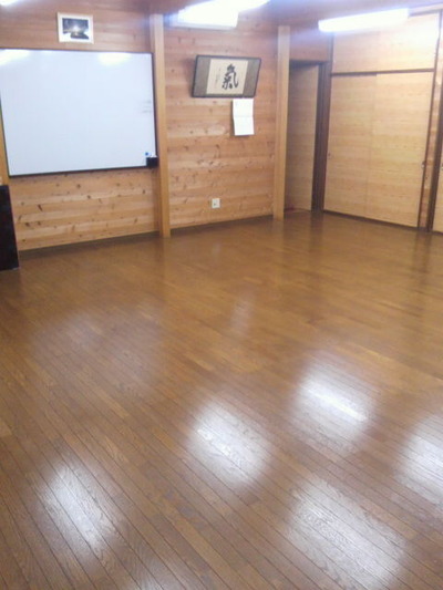 3.床磨き