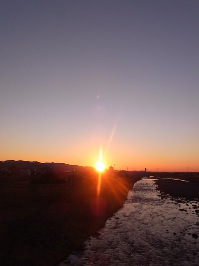 �����������ν�