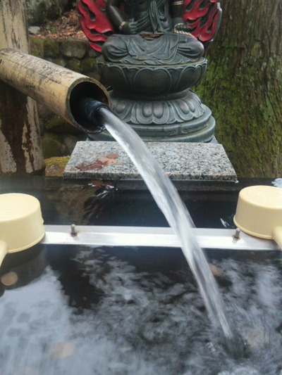 11.勢い良く水が
