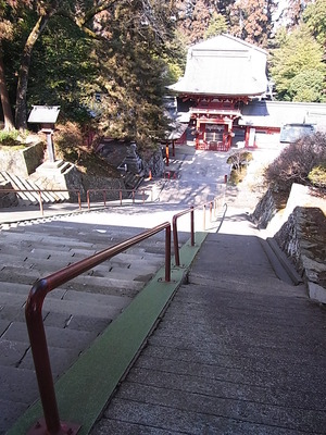 4.下に降りる階段