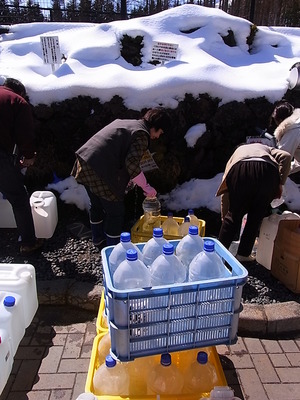 05.大量に汲む人達