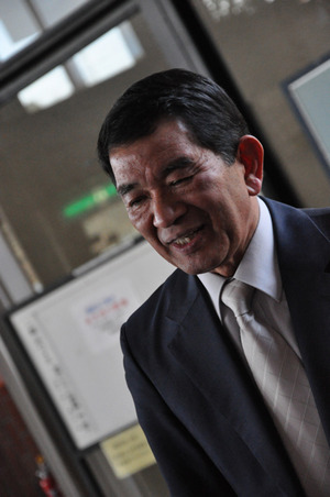 13.多くのご来場者を前に嬉しそう