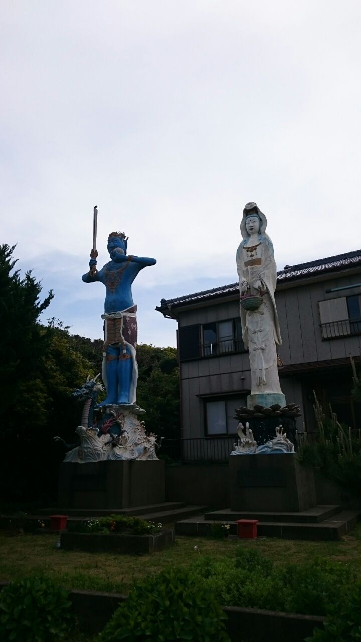 銚子 謎の巨大コンクリート像 長崎の巨大像 ｍelt Town