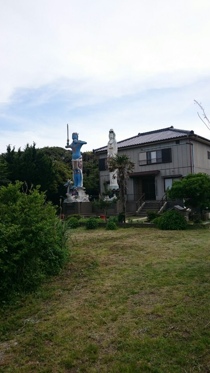 銚子 謎の巨大コンクリート像 長崎の巨大像 ｍelt Town