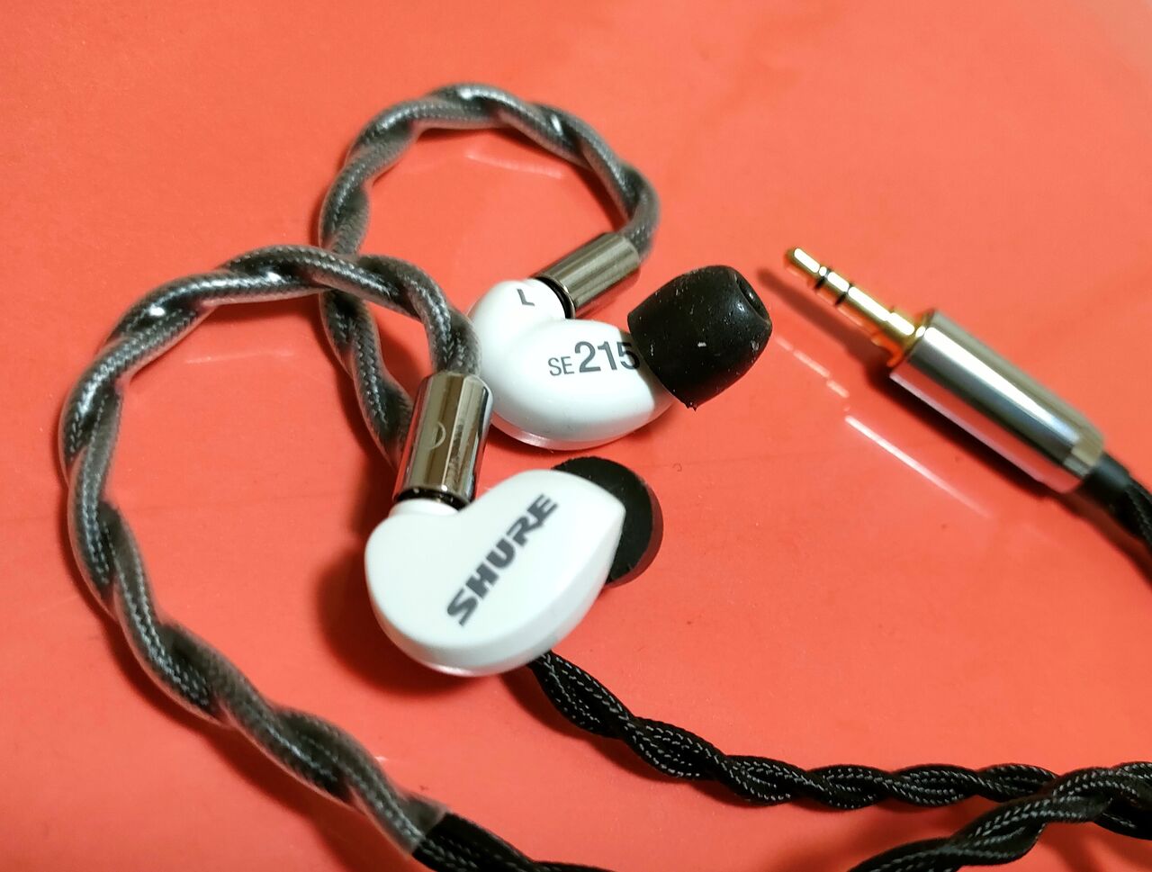 新作揃え SHURE （ヴィンテージ : BlackDawnを買った SE215（白）+NICEHCK その他