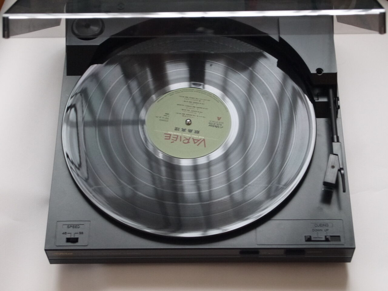 Victor AL-E11(レコードプレーヤ）を買った : （ヴィンテージではない