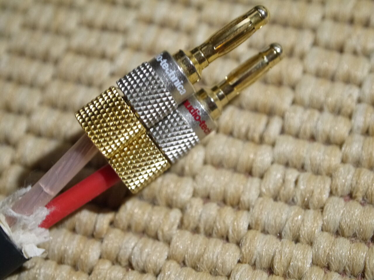 今週のｽﾋﾟｰｶｰｹｰﾌﾞﾙ ortofon SPK-500 : （ヴィンテージではない）レトロ