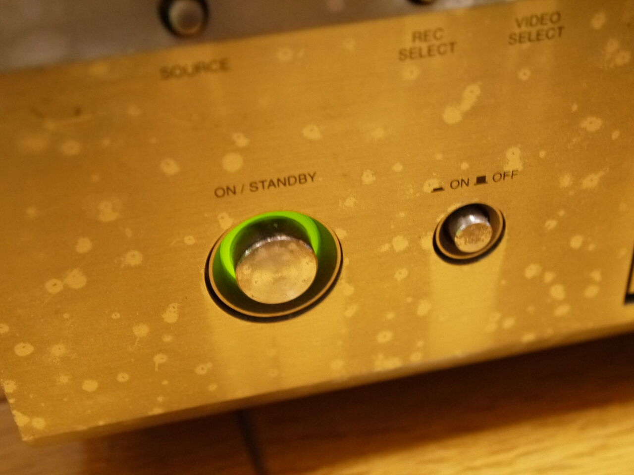 DENON AVC-3890（ジャンク品）を買った : （ヴィンテージでは